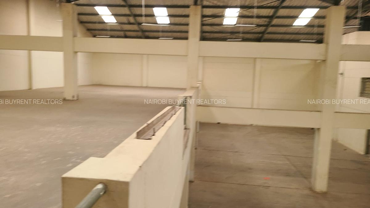30,000 ft² Warehouse with Fibre Internet in Industrial Area - 6