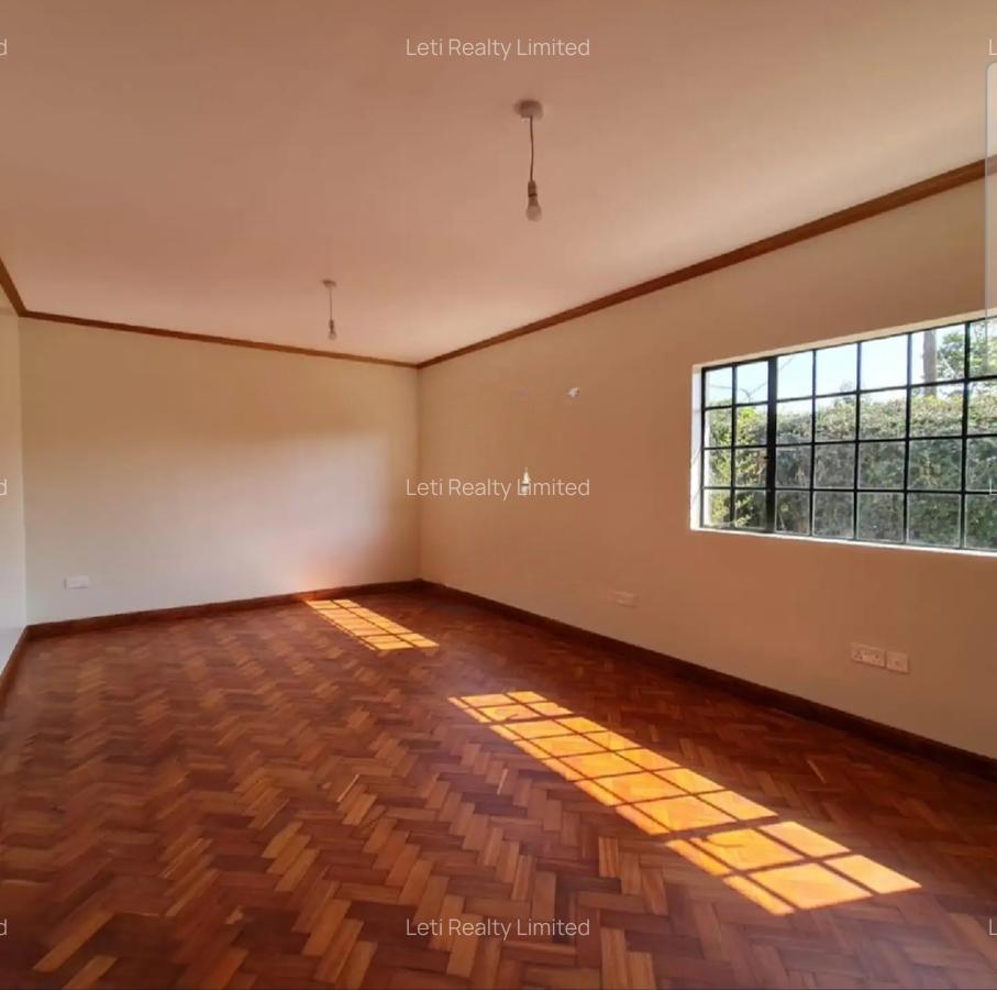 4 Bed Townhouse with En Suite in Lavington - 6