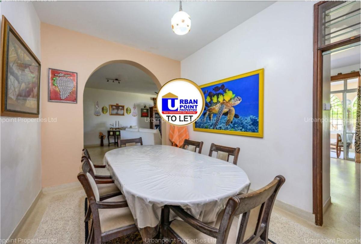 3 Bed House with En Suite in Nyali Area - 14