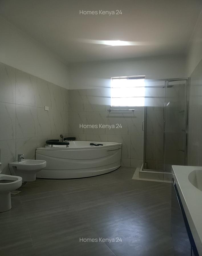 5 Bed House in Runda - 15