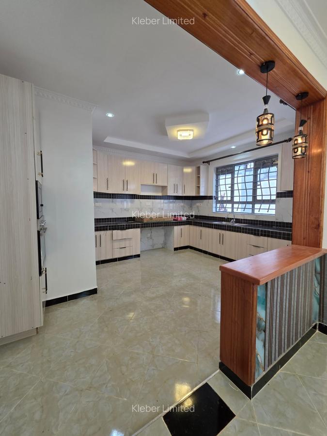 4 Bed House with En Suite in Ruiru - 2