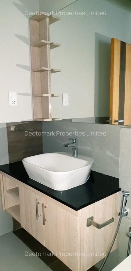 3 Bed Apartment with En Suite at Siaya - 11
