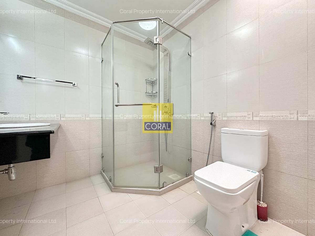 4 Bed Townhouse in Spring Valley - 17