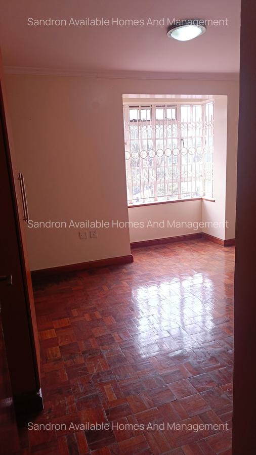 4 Bed Villa with En Suite in Kileleshwa - 15