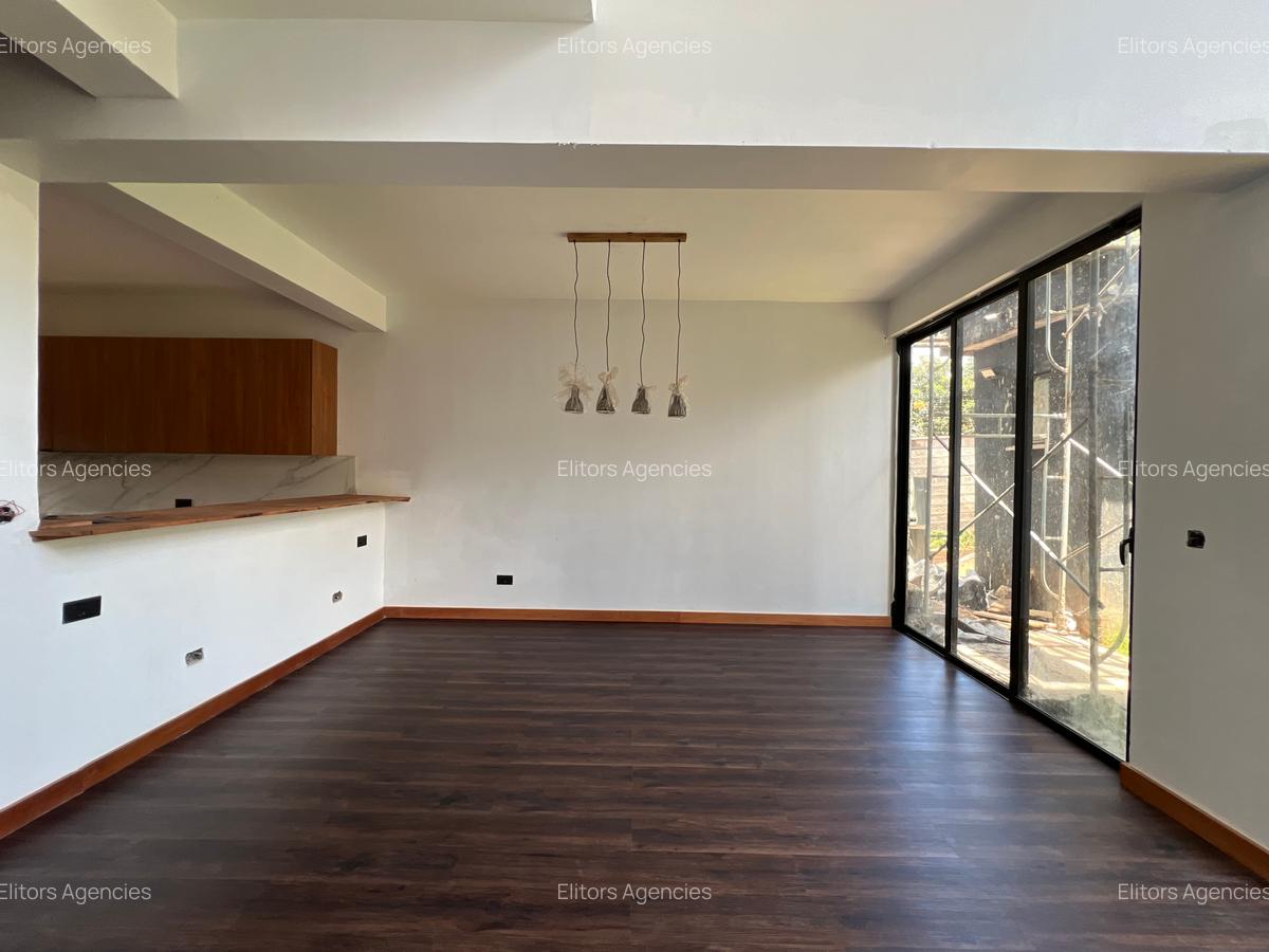 4 Bed Townhouse with En Suite at Kirawa Road - 3