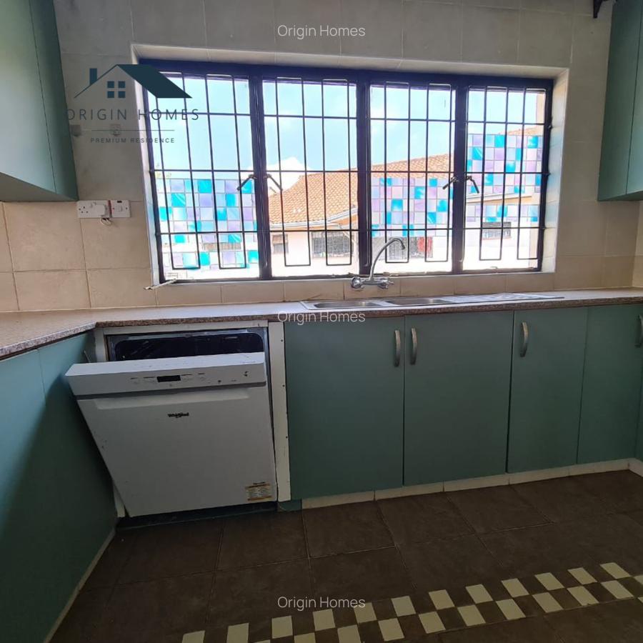 4 Bed Apartment with En Suite at Lavington - 13