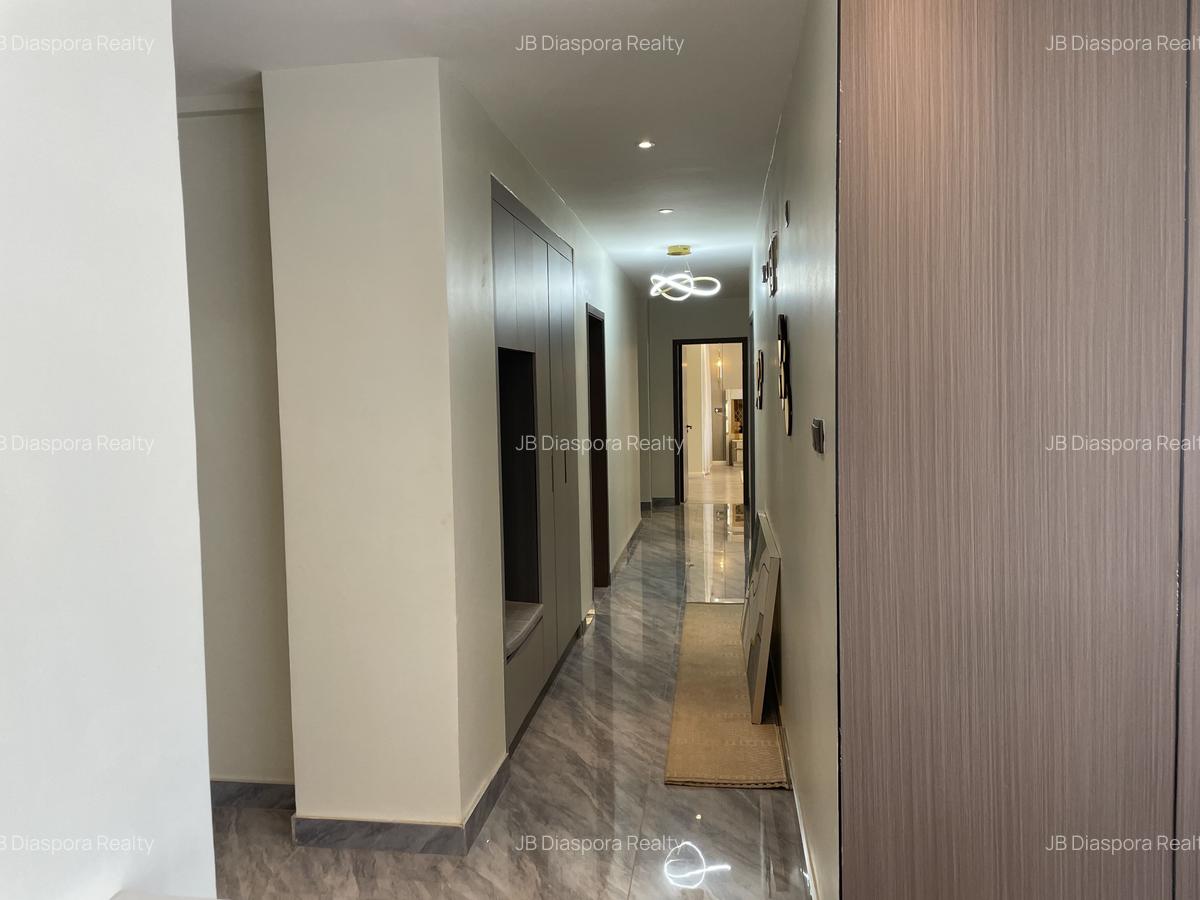 4 Bed Apartment with En Suite at Parklands - 3