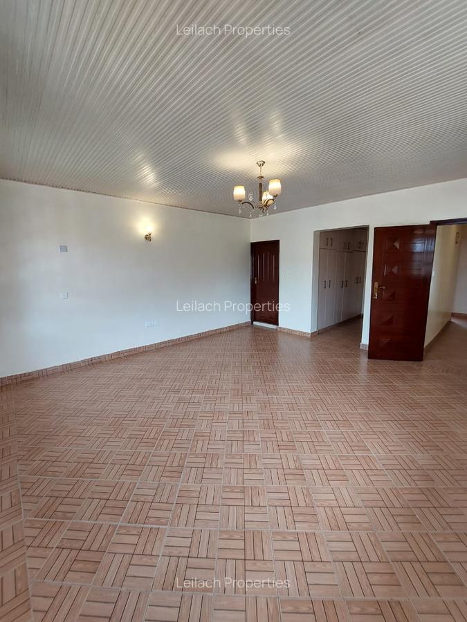 4 Bed House with En Suite in Ongata Rongai - 8
