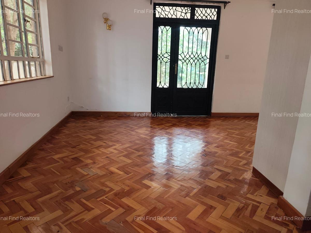 5 Bed House with Backup Generator in Runda - 12