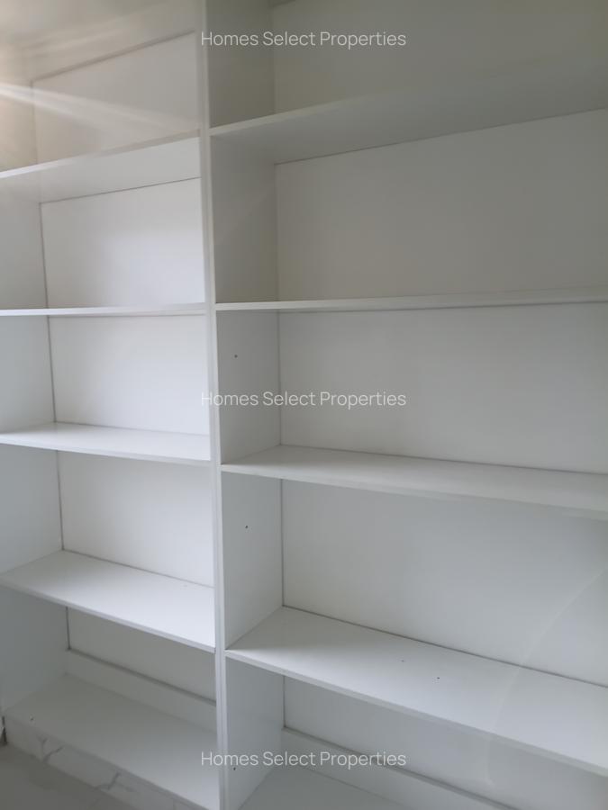 4 Bed Townhouse with En Suite at Oloolua Close - 10