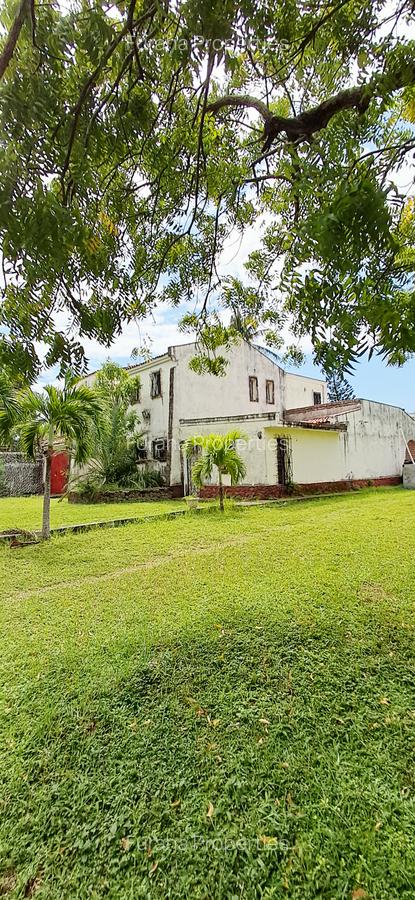 4 Bed House with En Suite at Nyali - 10