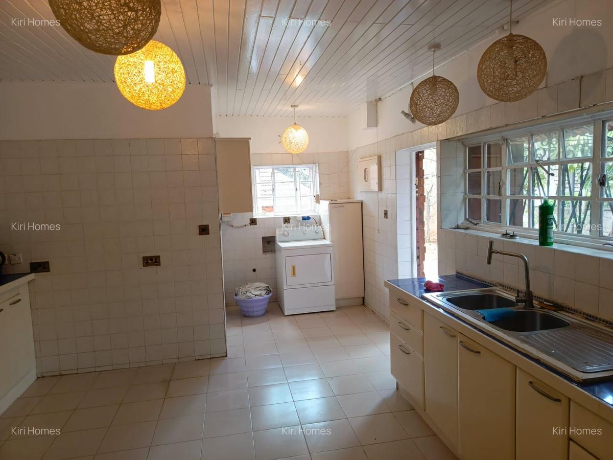 4 Bed Townhouse with En Suite in Muthaiga - 17