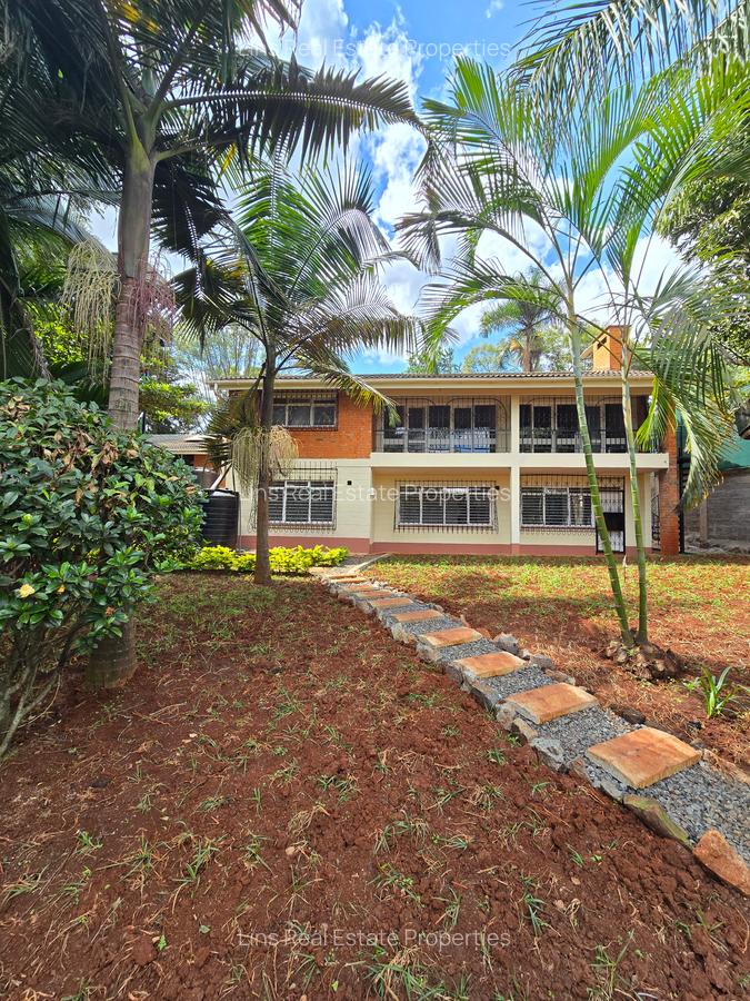 4 Bed House with En Suite in Runda - 2
