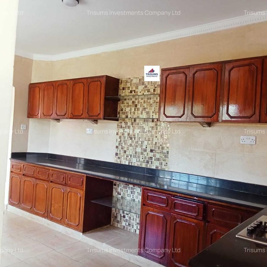 4 Bed Apartment with En Suite in Westlands Area - 2