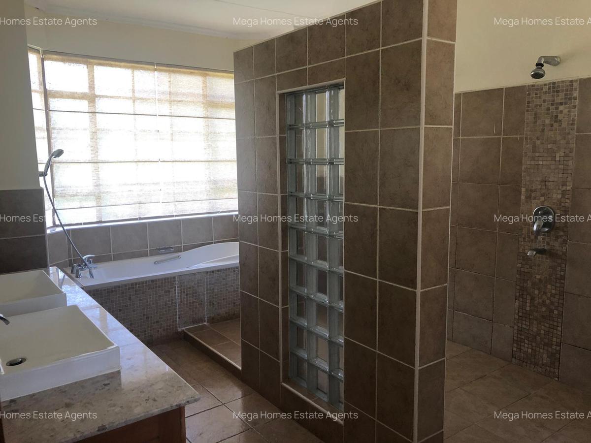 4 Bed Townhouse with En Suite at Ndege Road - 9