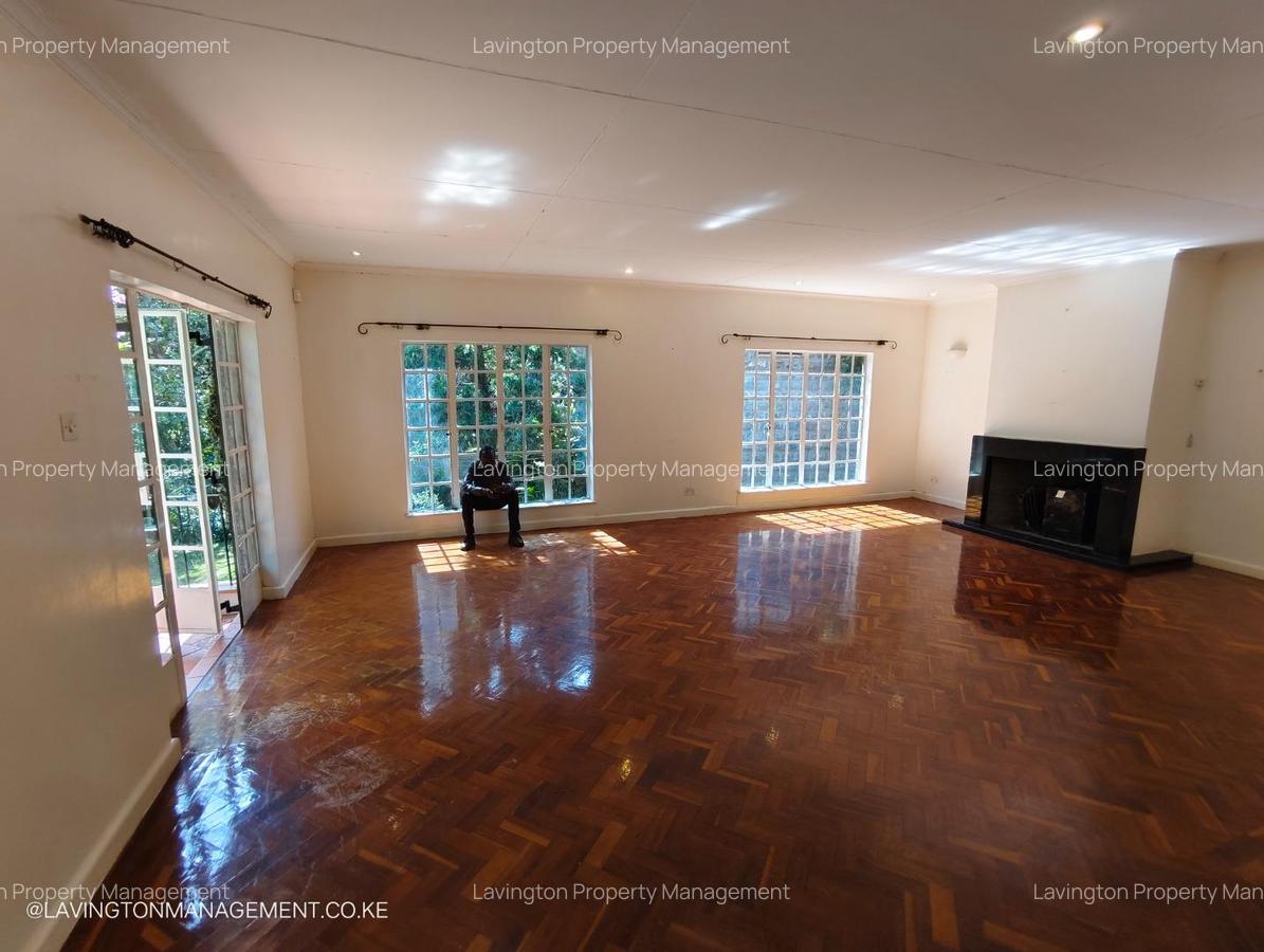 4 Bed House with En Suite at Lavington Green - 13