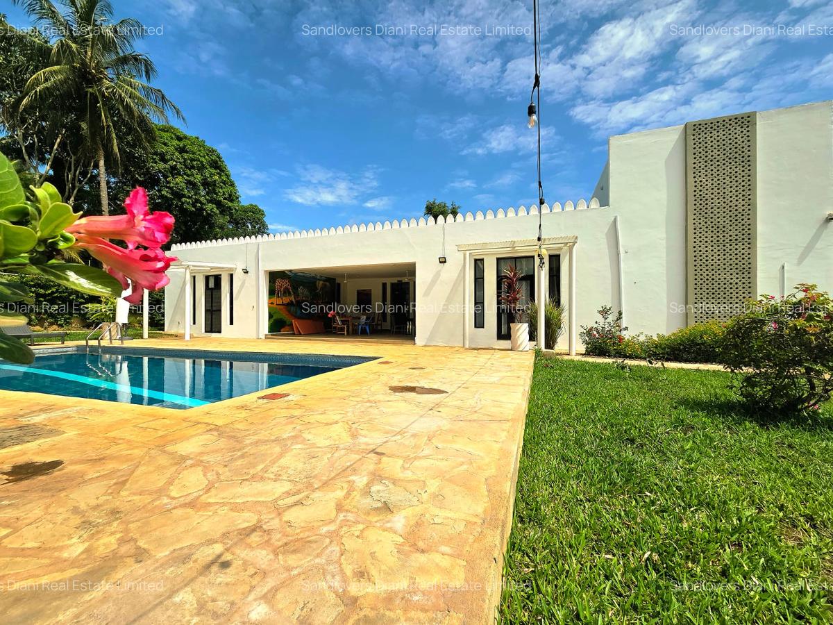 3 Bed Villa with En Suite in Diani - 7