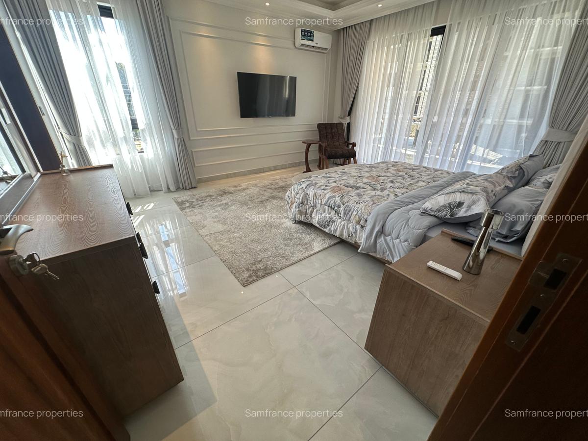 Serviced 3 Bed Apartment with En Suite at Lantana Drive - 14