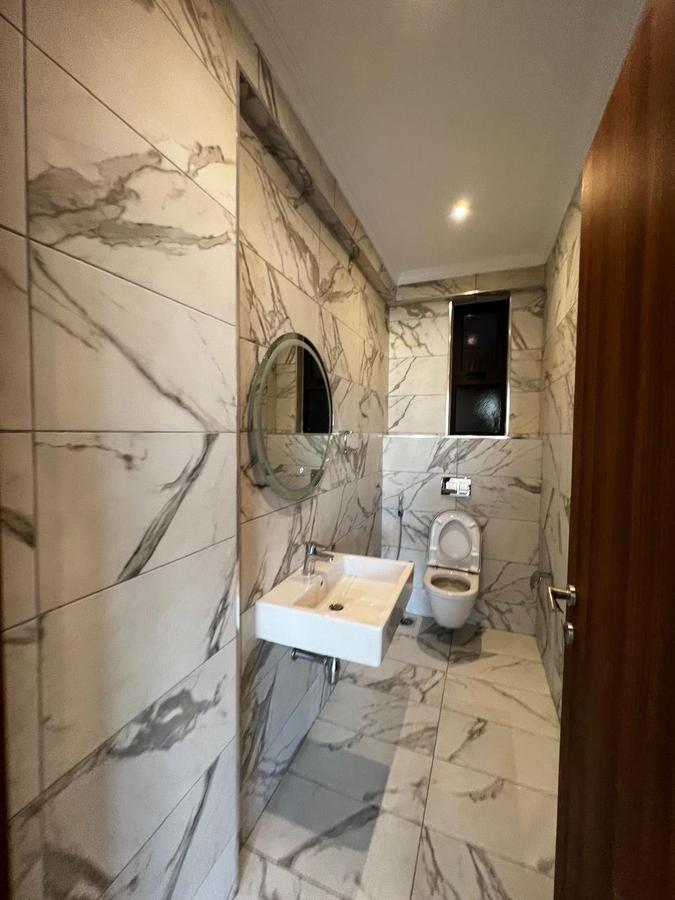 2 Bed Apartment with En Suite in Westlands Area - 8