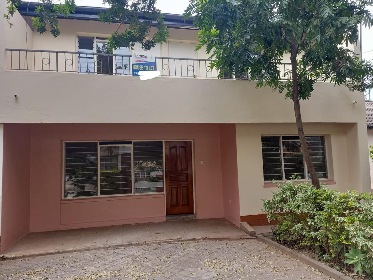 4 Bed Townhouse with Walk In Closet in Kilimani - 1