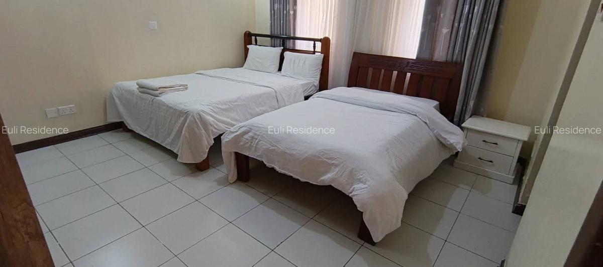 Serviced 2 Bed Apartment with En Suite at Lantana Rd - 10
