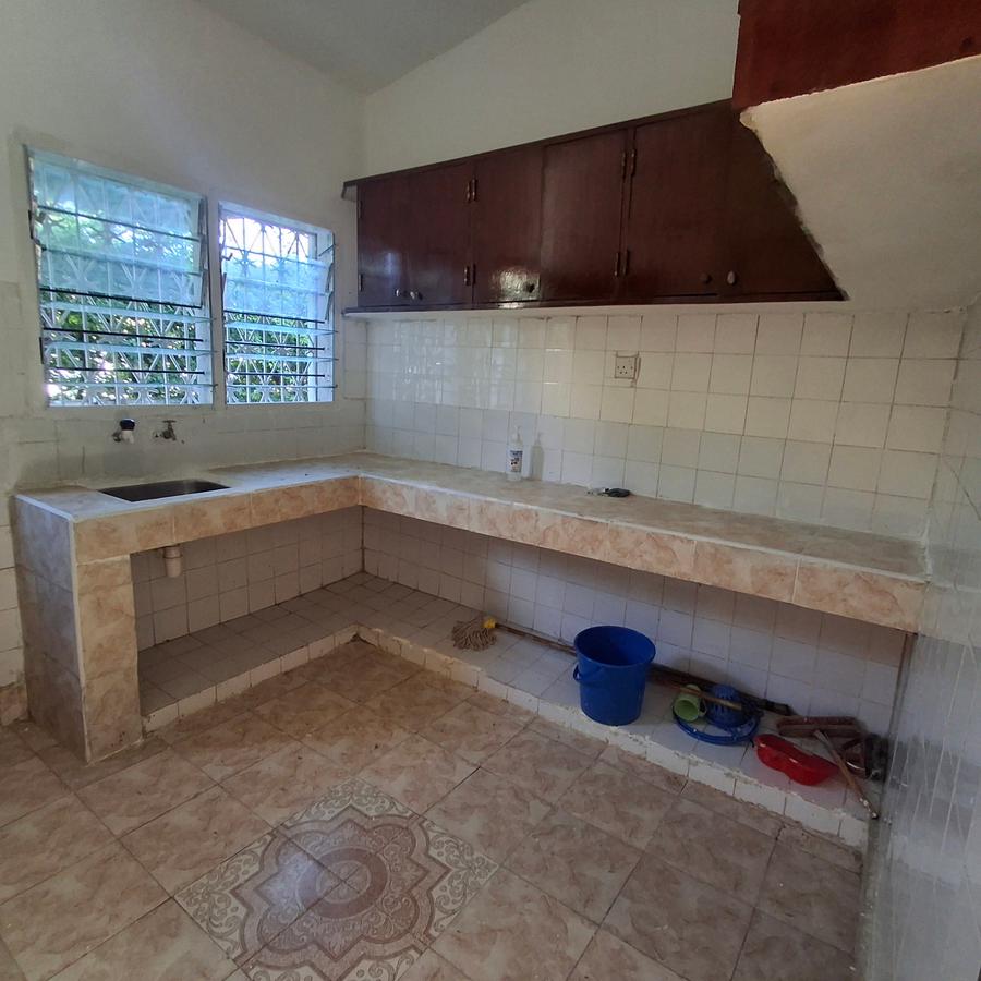 3 Bed House with En Suite at Bamburi Mombasa - 7