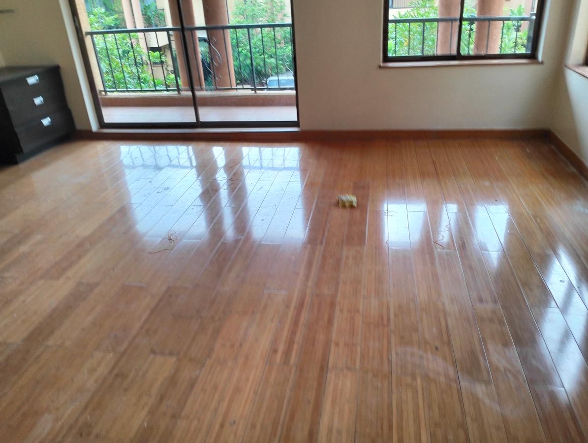 5 Bed Townhouse with En Suite in Westlands Area - 10