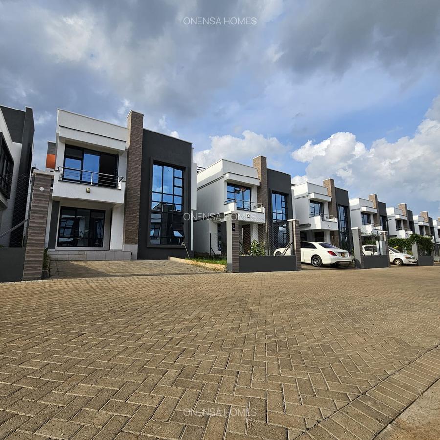 4 Bed Villa with En Suite in Eastern ByPass - 4