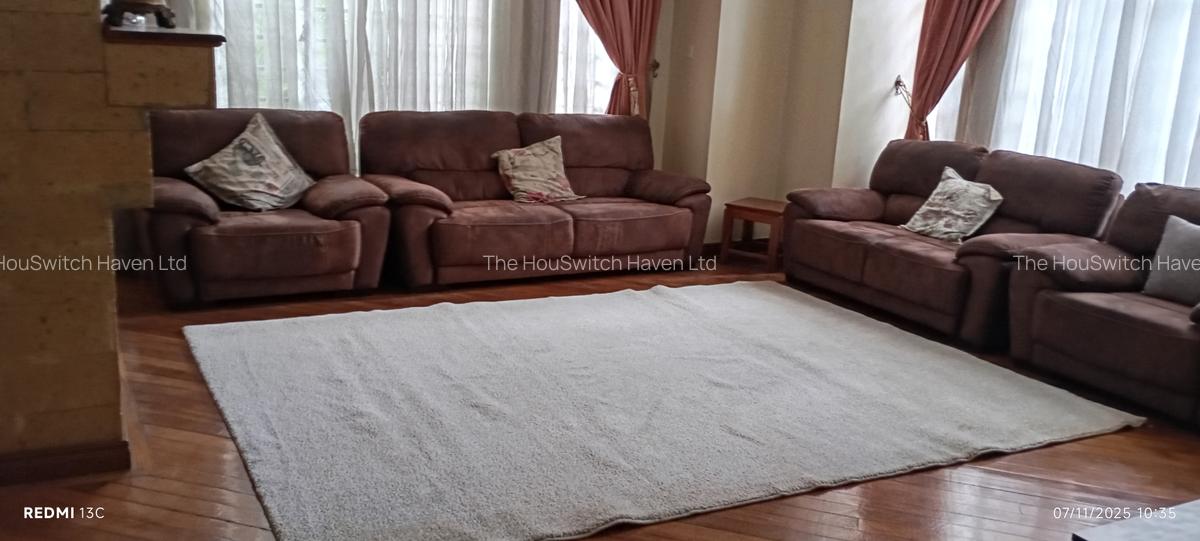 5 Bed Townhouse with En Suite at Off Kabasirian Road - 5