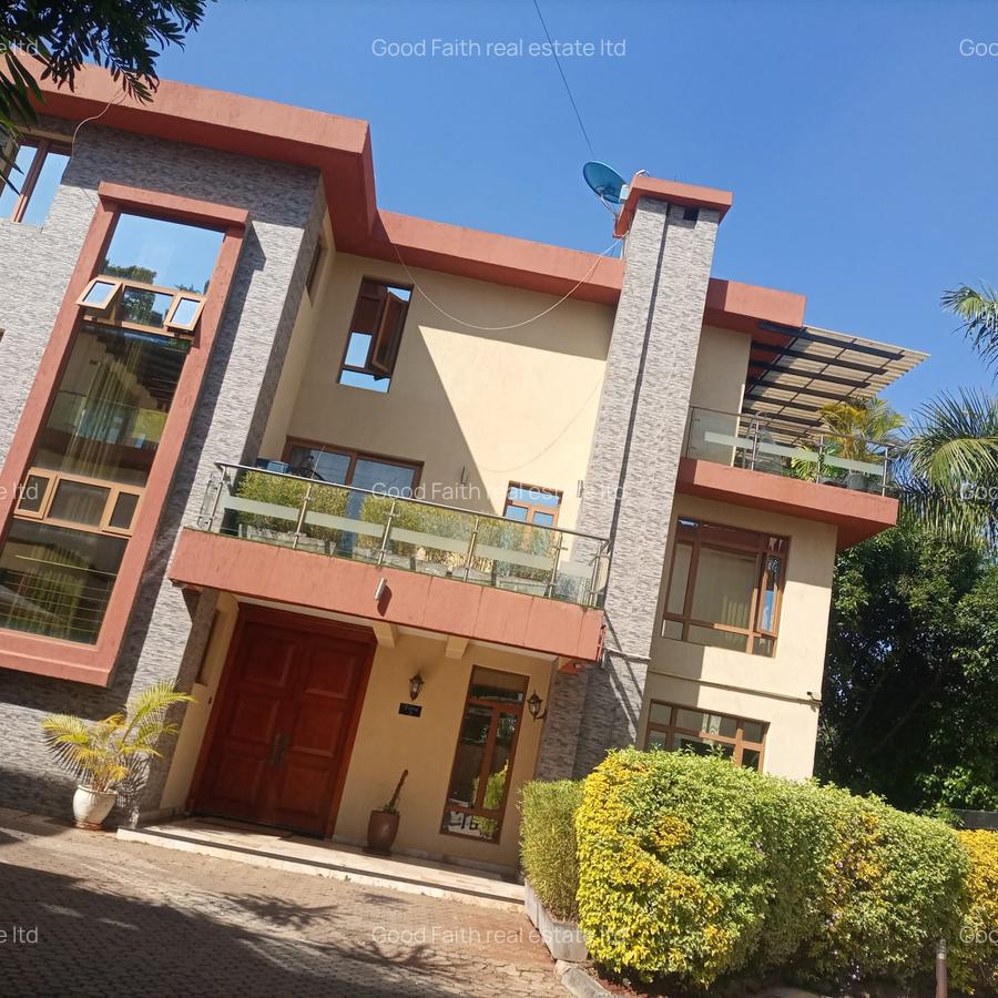 5 Bed Townhouse with En Suite in Lavington - 5