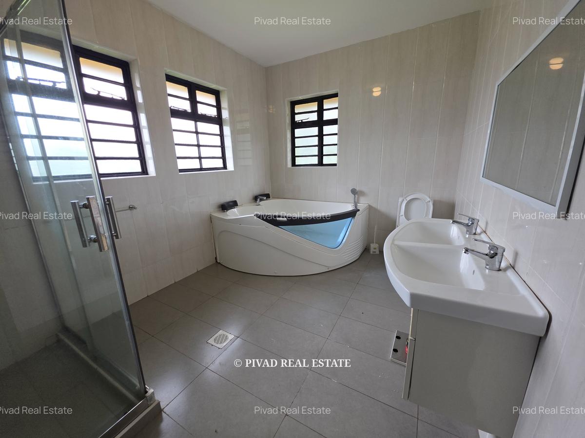 4 Bed Townhouse with Garden in Runda - 6