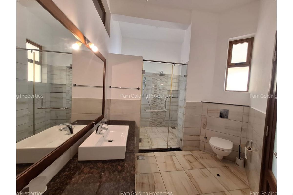 3 Bed Apartment with En Suite in Nyali Area - 7