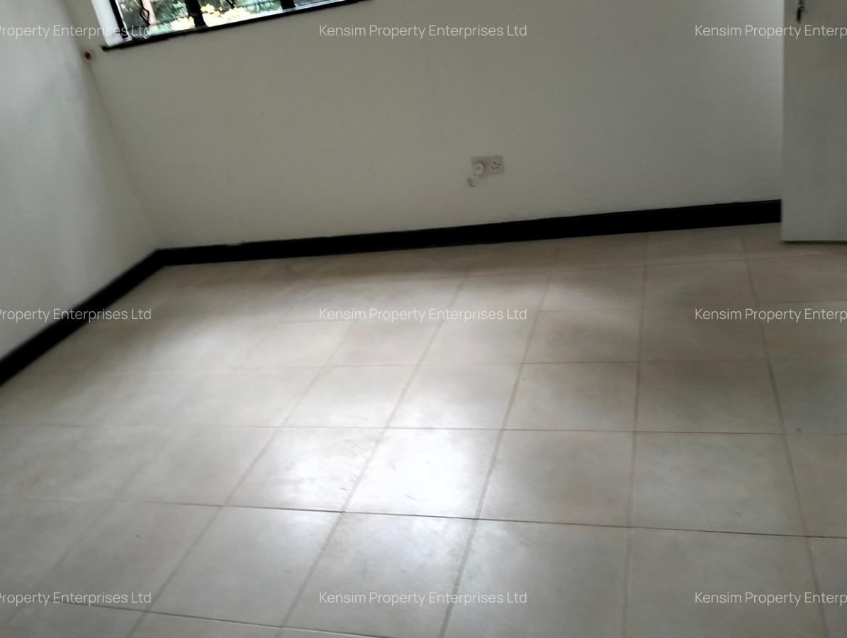 4 Bed Townhouse with En Suite in Lavington - 15