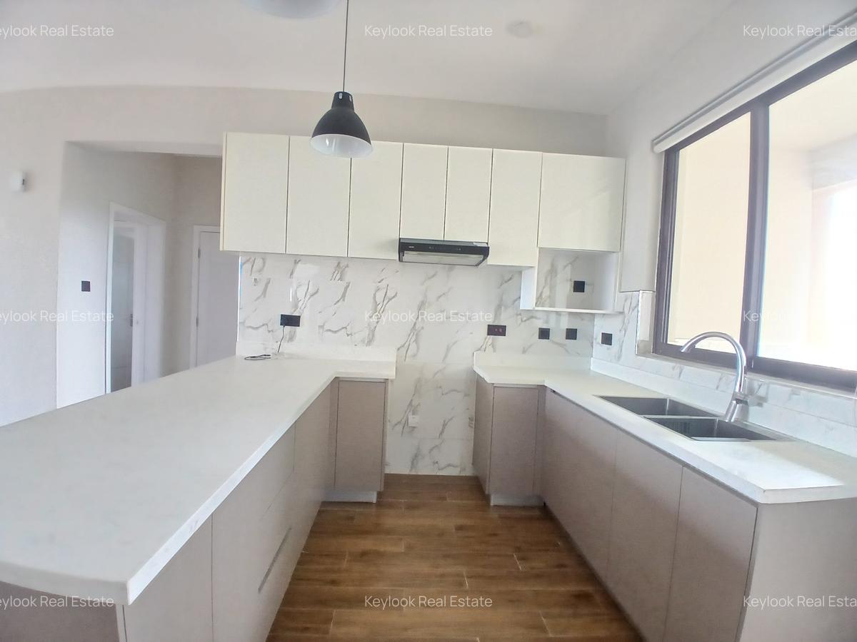 2 Bed Apartment with En Suite at Mbaazi Avenue - 15