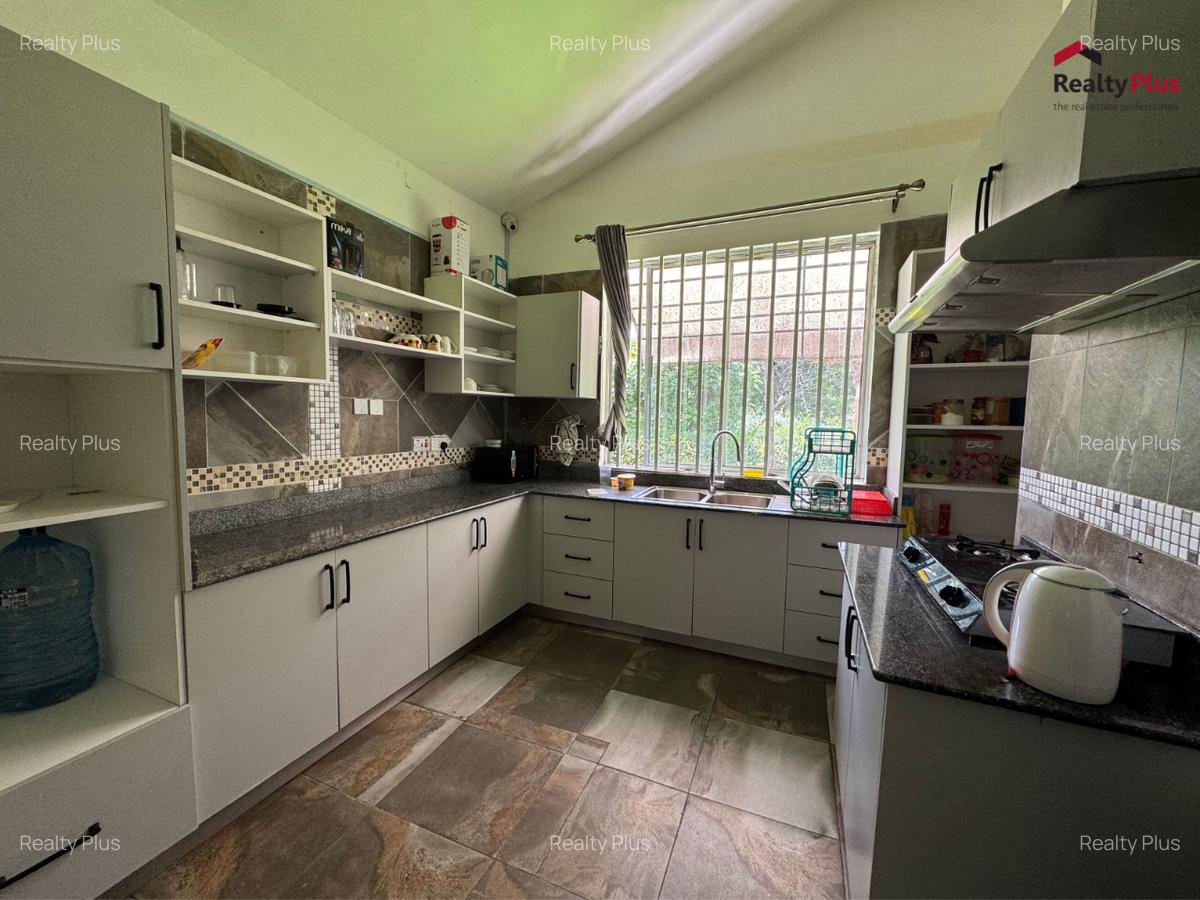 5 Bed Townhouse with En Suite at Redhill Road - 6