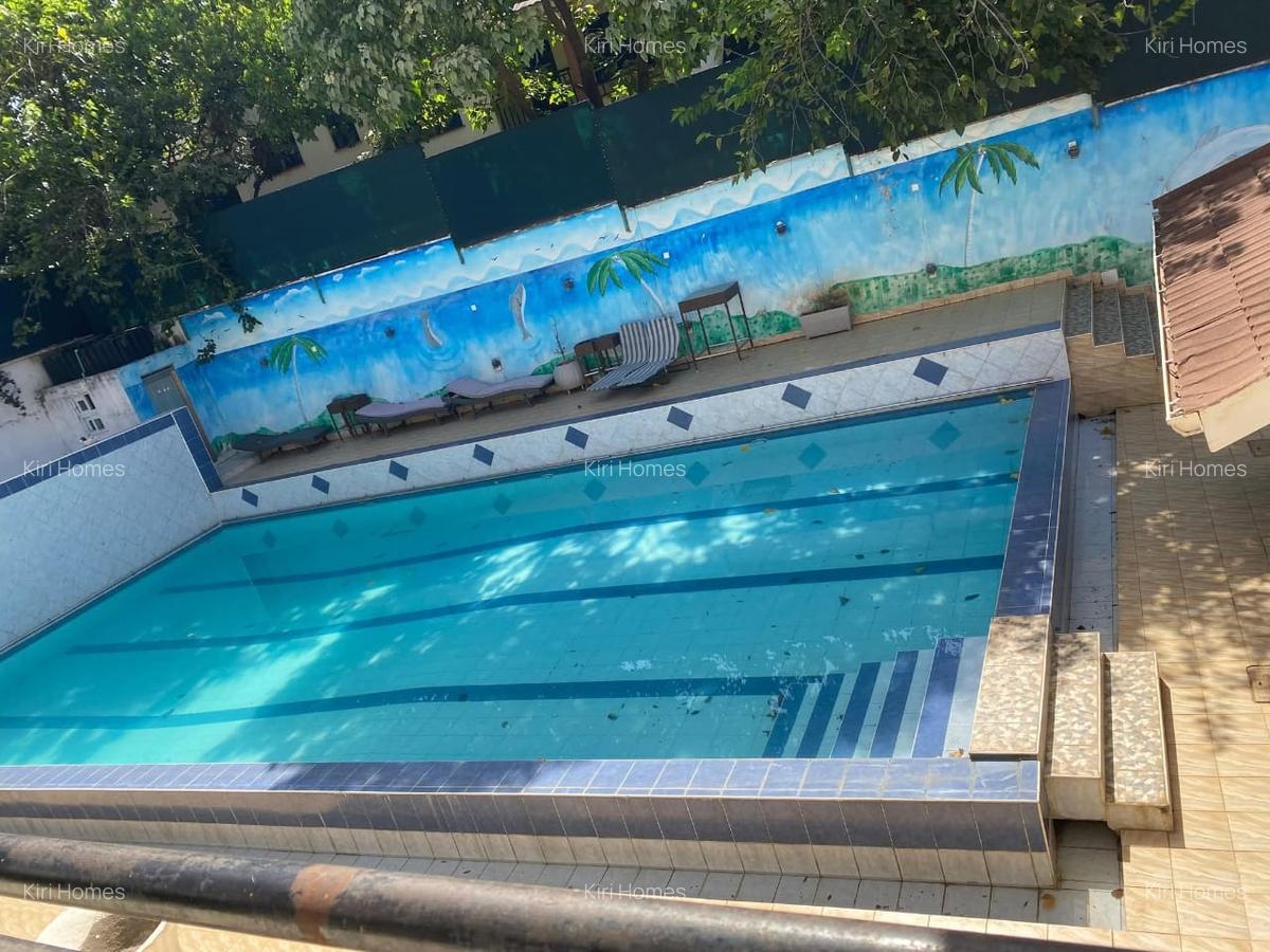 5 Bed Townhouse with En Suite in Karen - 8