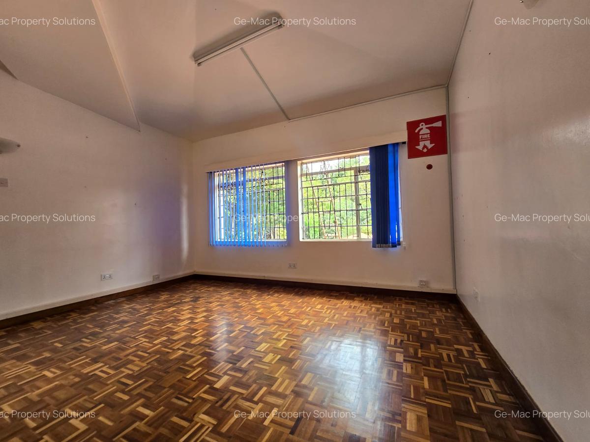 4 Bed House with En Suite in Gigiri - 13