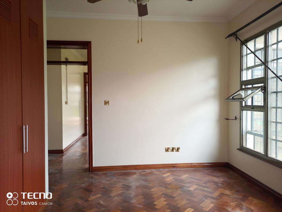 4 Bed Townhouse with En Suite at Off Kiambu Rd - 12