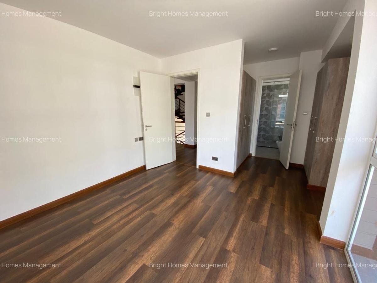 4 Bed Townhouse with Swimming Pool in Lavington - 9