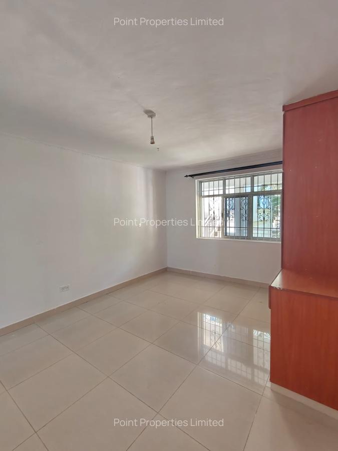 3 Bed Apartment with En Suite in Karen - 6