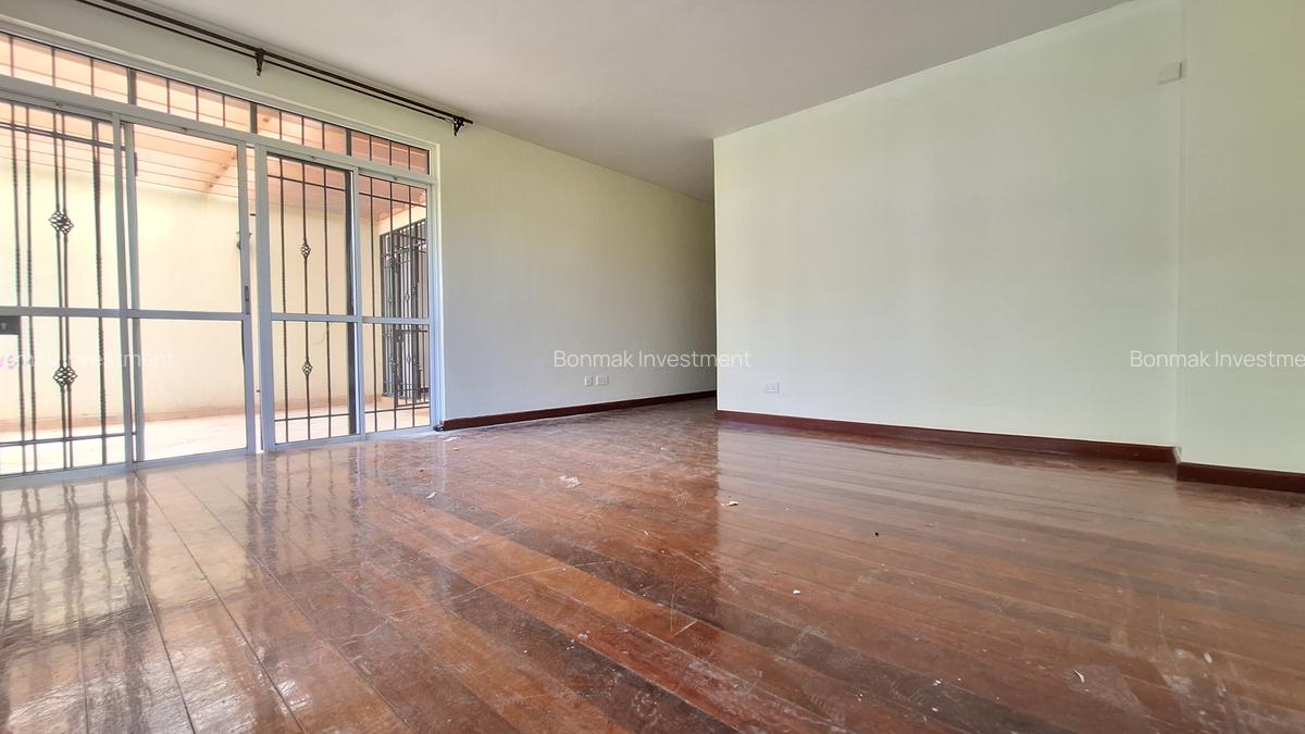 4 Bed Townhouse with En Suite at Brookside Drive. - 7
