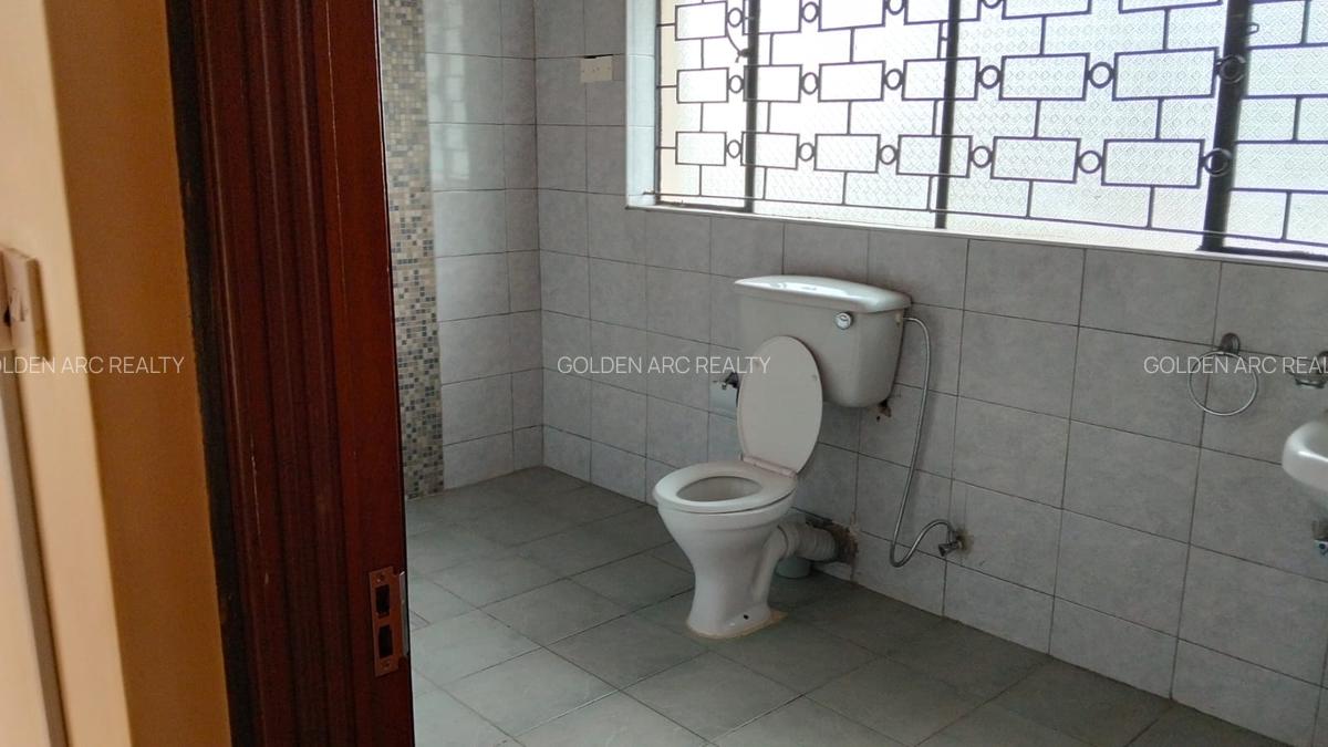 6 Bed Townhouse with En Suite in Karen - 18