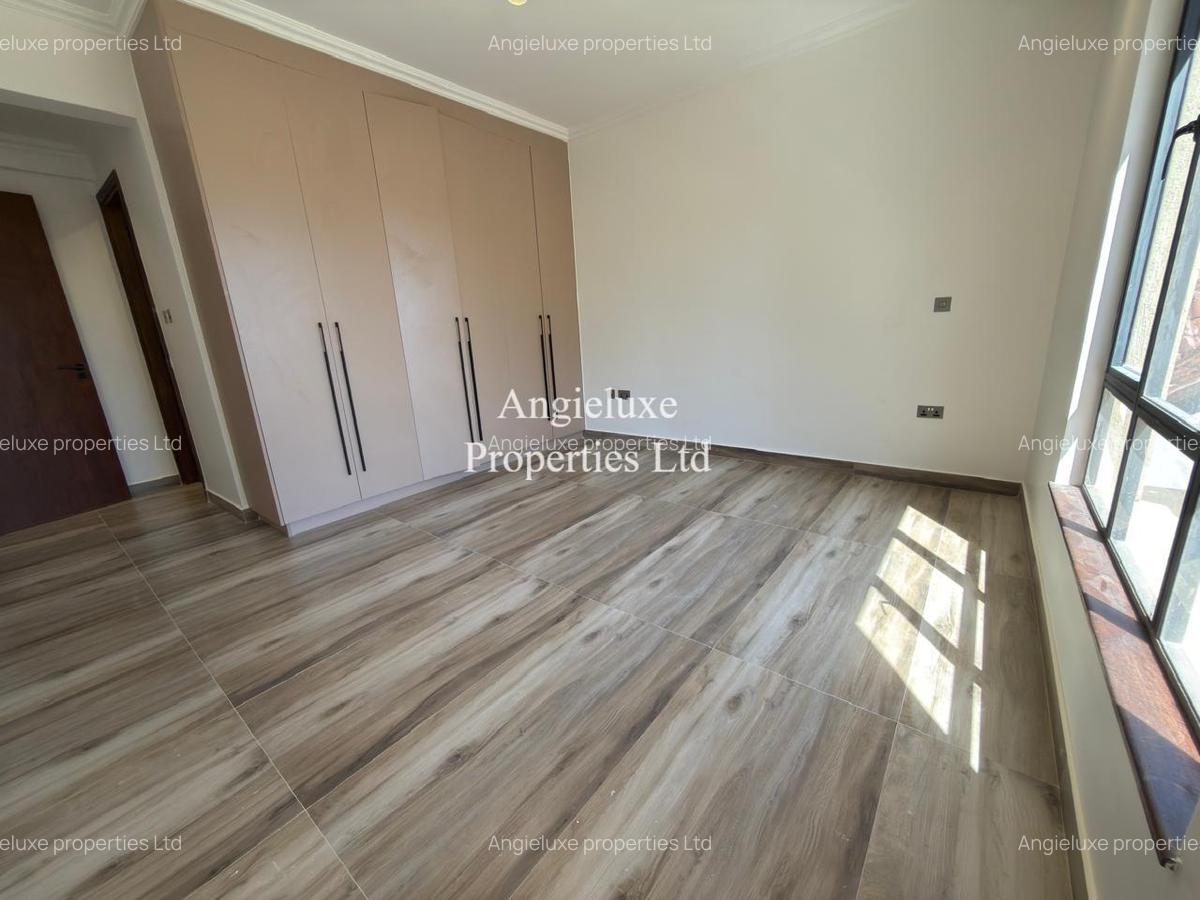 2 Bed Apartment with En Suite at Brookside Drive - 11