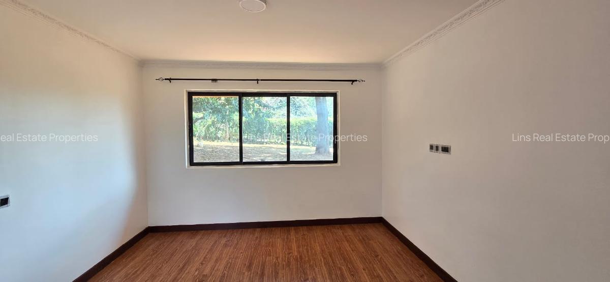 4 Bed House with En Suite in Loresho - 11