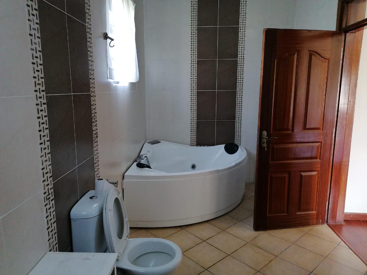 6 Bed Townhouse with En Suite at Bogani - 8