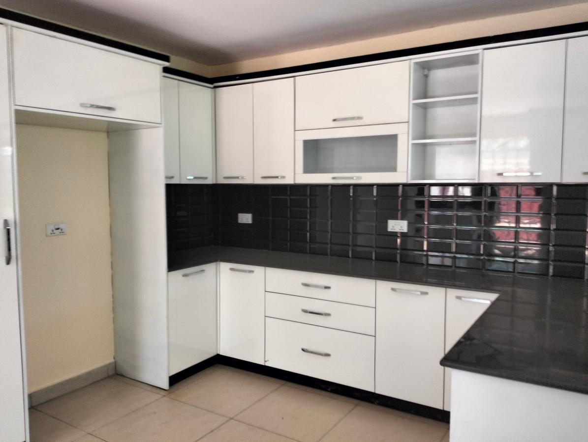 4 Bed Townhouse with En Suite in Kitisuru - 4