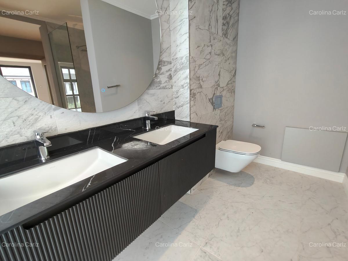 4 Bed Townhouse with En Suite at Runda - 7