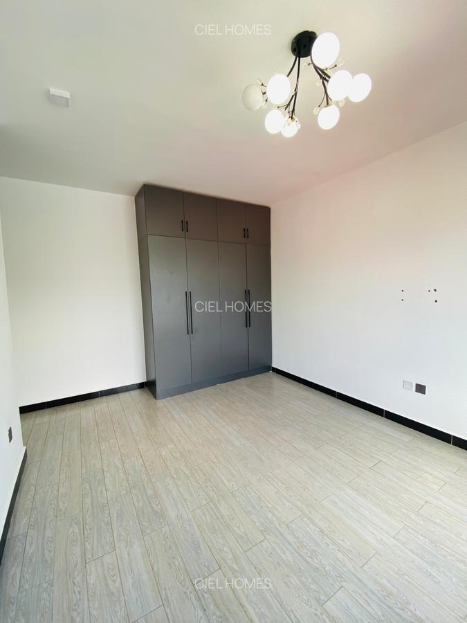 2 Bed Apartment with En Suite at Wood Avenue - 9