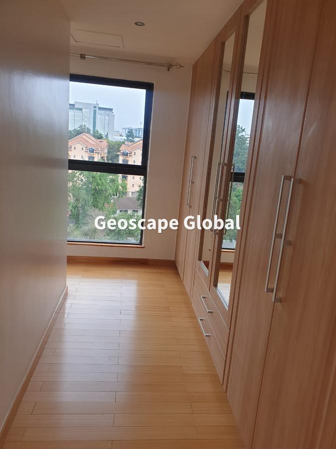 3 Bed Apartment with En Suite in Westlands Area - 10