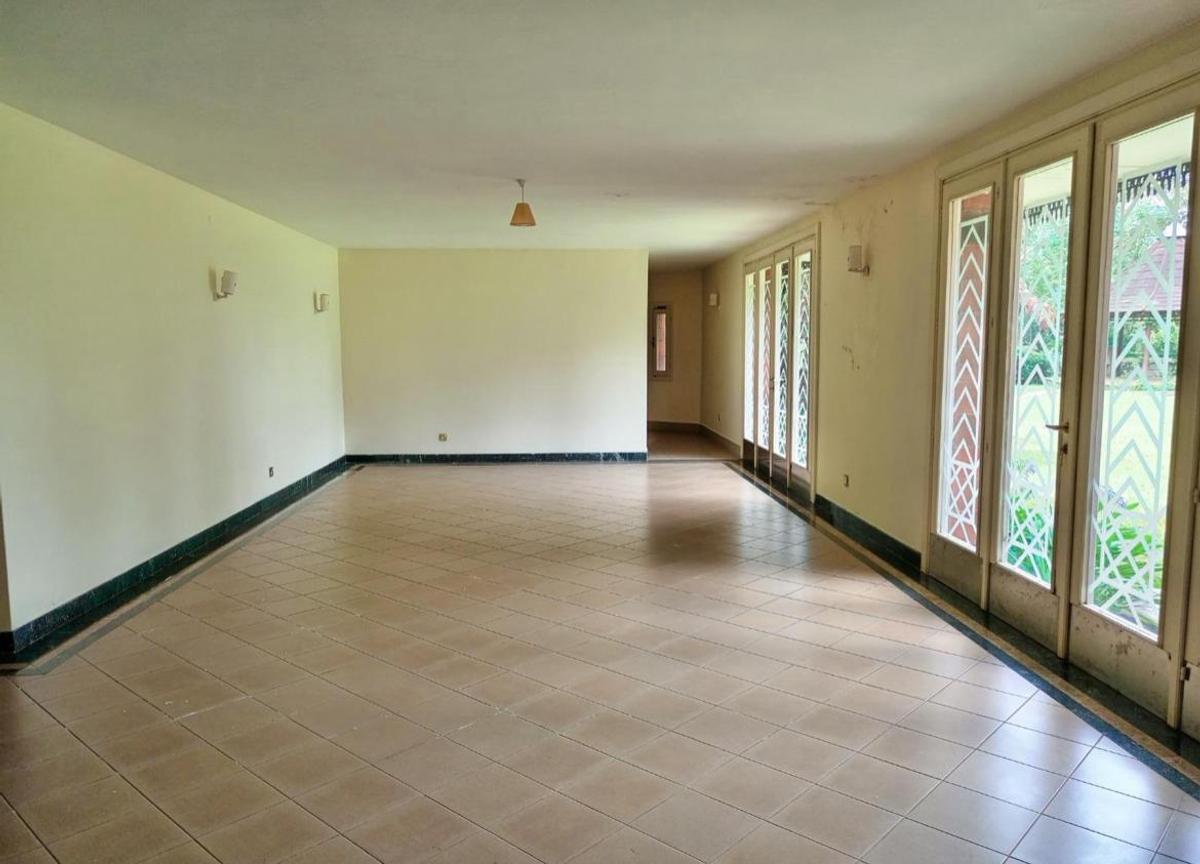 4 Bed House with En Suite in Muthaiga - 8